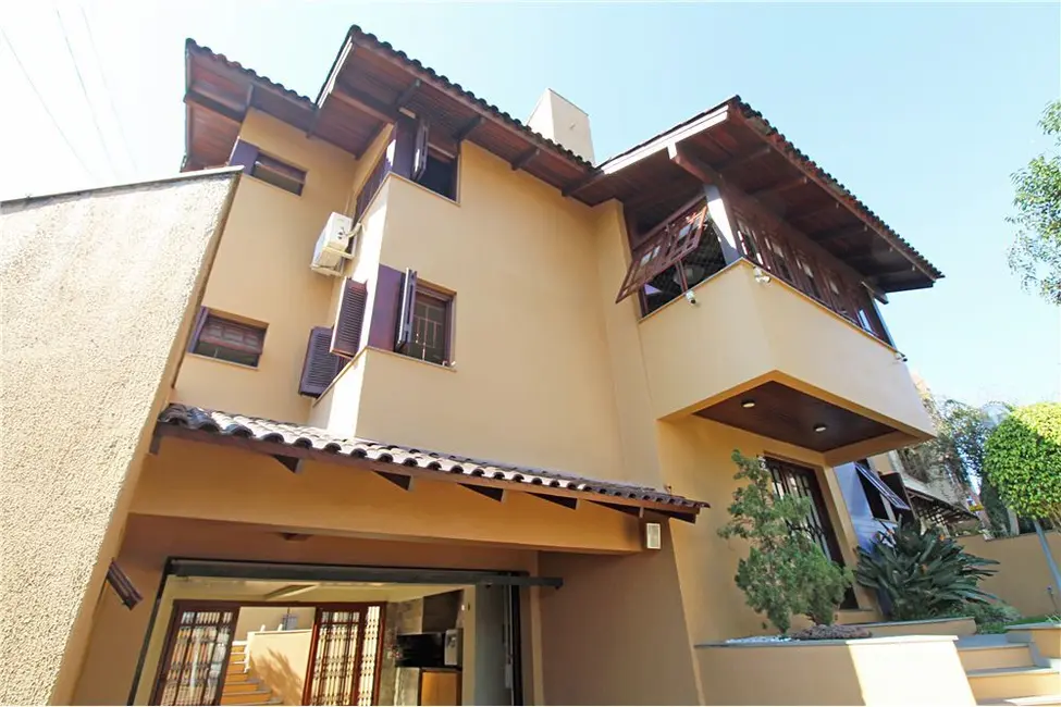 Foto 1 de Casa com 5 quartos à venda, 276m2 em Glória, Porto Alegre - RS