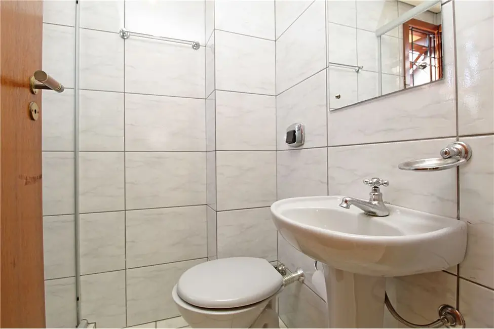 Casa com 5 quartos à venda, 276m2 em Glória, Porto Alegre - RS - imagem 5 Foto 5 de Casa com 5 quartos à venda, 276m2 em Glória, Porto Alegre - RS