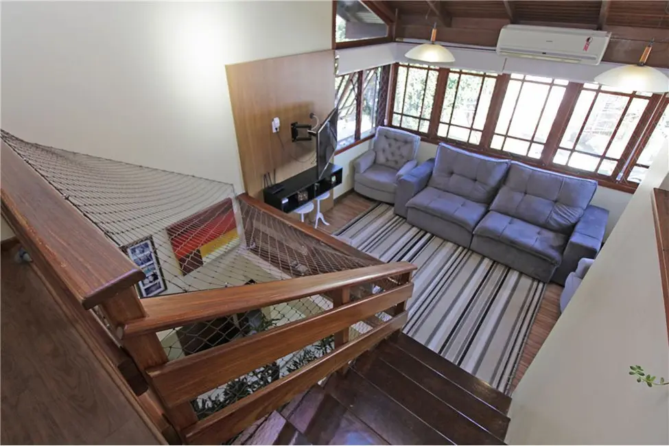 Casa com 5 quartos à venda, 276m2 em Glória, Porto Alegre - RS - imagem 9 Foto 9 de Casa com 5 quartos à venda, 276m2 em Glória, Porto Alegre - RS