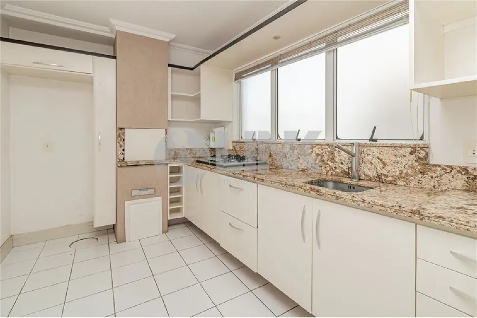 Apartamento com 2 quartos à venda, 87m2 em Petrópolis, Porto Alegre - RS - imagem 8 Foto 8 de Apartamento com 2 quartos à venda, 87m2 em Petrópolis, Porto Alegre - RS