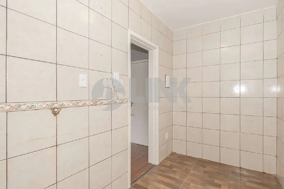 Apartamento com 2 quartos à venda, 55m2 em Vila Ipiranga, Porto Alegre - RS - imagem 9 Foto 9 de Apartamento com 2 quartos à venda, 55m2 em Vila Ipiranga, Porto Alegre - RS