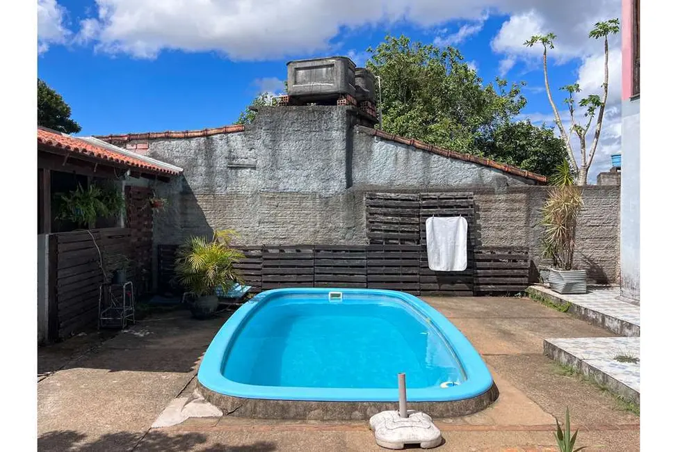 Casa com 4 quartos à venda, 145m2 em Igara, Canoas - RS - imagem 9 Foto 9 de Casa com 4 quartos à venda, 145m2 em Igara, Canoas - RS