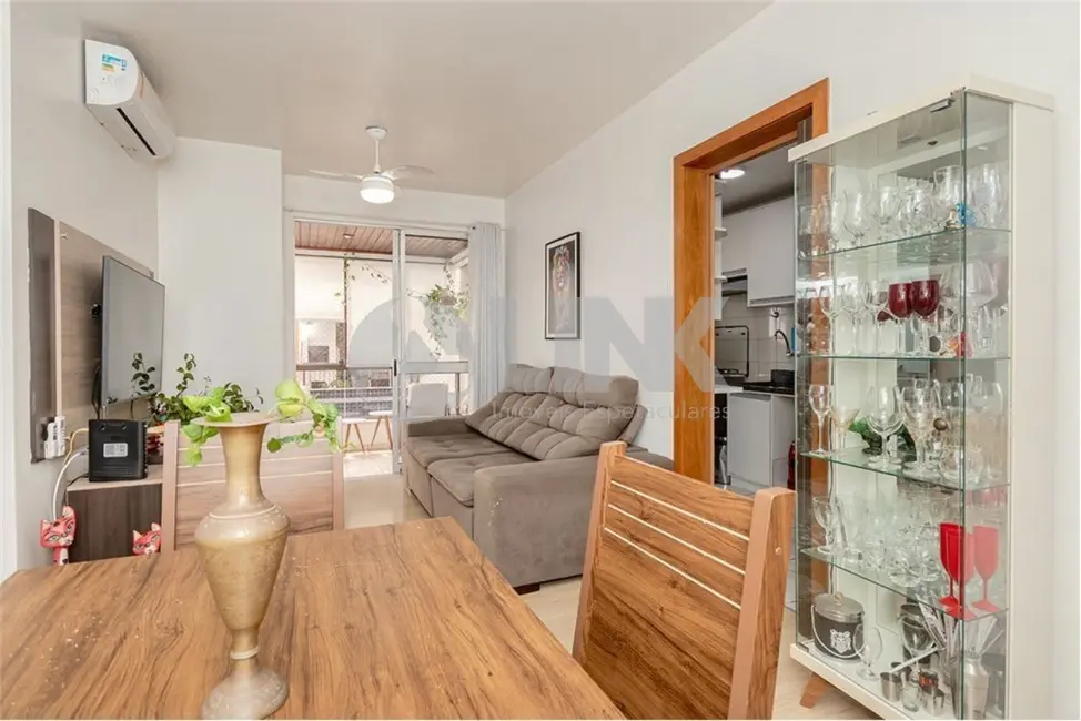 Foto 2 de Apartamento com 3 quartos à venda, 68m2 em Partenon, Porto Alegre - RS