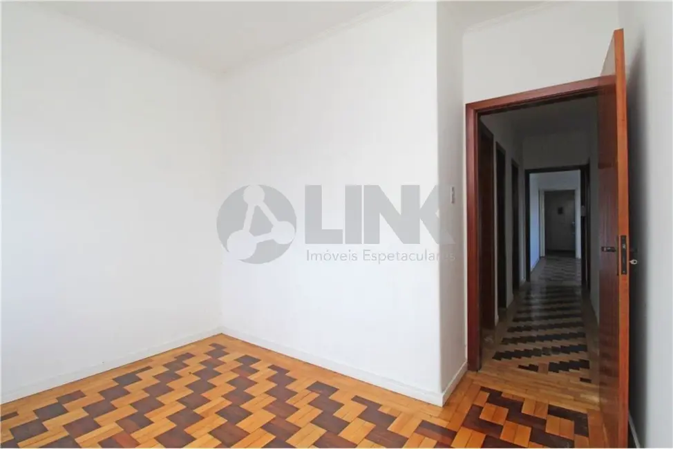 Apartamento com 3 quartos à venda, 94m2 em Navegantes, Porto Alegre - RS - imagem 3 Foto 3 de Apartamento com 3 quartos à venda, 94m2 em Navegantes, Porto Alegre - RS