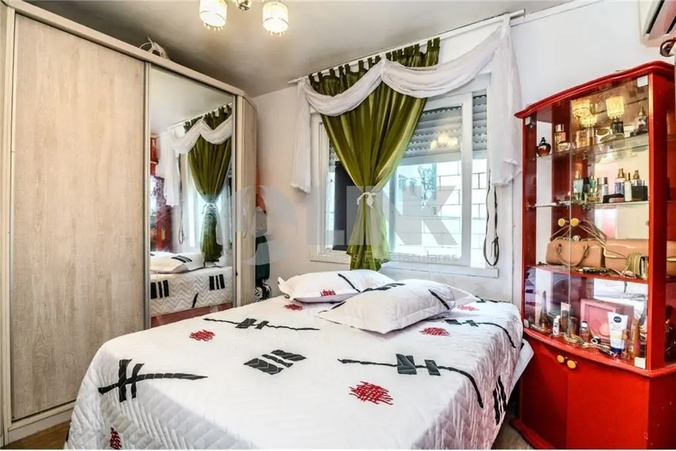 Foto 9 de Apartamento com 1 quarto à venda, 44m2 em Vila Ipiranga, Porto Alegre - RS