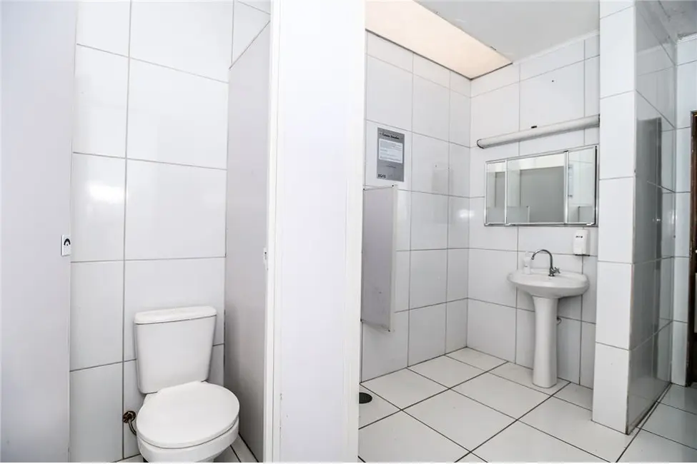 Foto 2 de Casa com 6 quartos à venda, 900m2 em Passo da Areia, Porto Alegre - RS