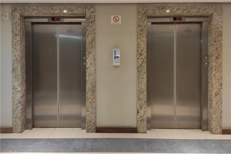 Foto 6 de Sala Comercial à venda, 37m2 em Praia de Belas, Porto Alegre - RS