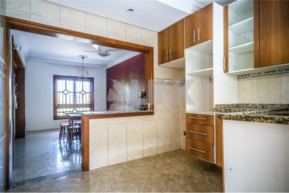 Casa com 3 quartos à venda, 260m2 em Parque Santa Fé, Porto Alegre - RS - imagem 8 Foto 8 de Casa com 3 quartos à venda, 260m2 em Parque Santa Fé, Porto Alegre - RS