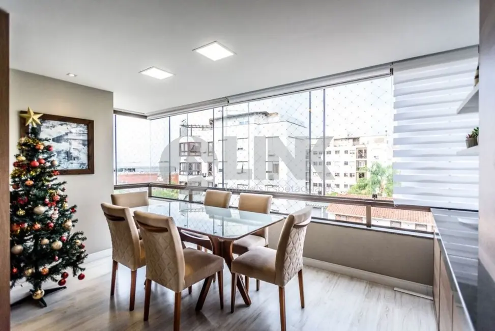 Foto 6 de Apartamento com 3 quartos à venda, 241m2 em Jardim Lindóia, Porto Alegre - RS