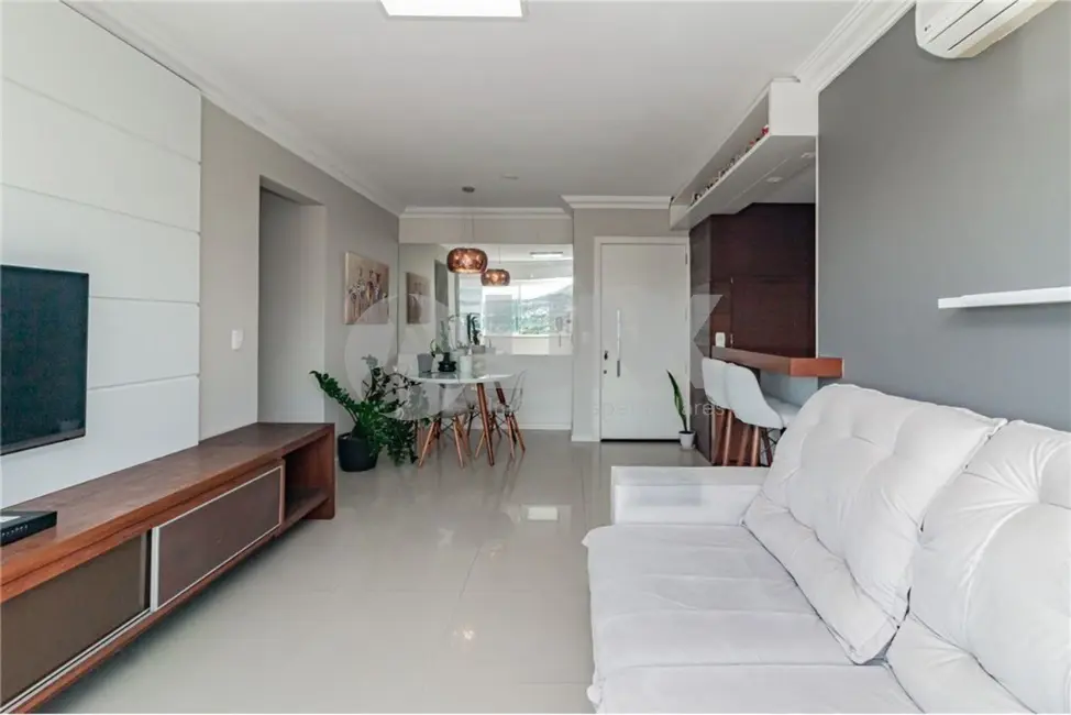 Foto 6 de Apartamento com 2 quartos à venda, 68m2 em Jardim Botânico, Porto Alegre - RS