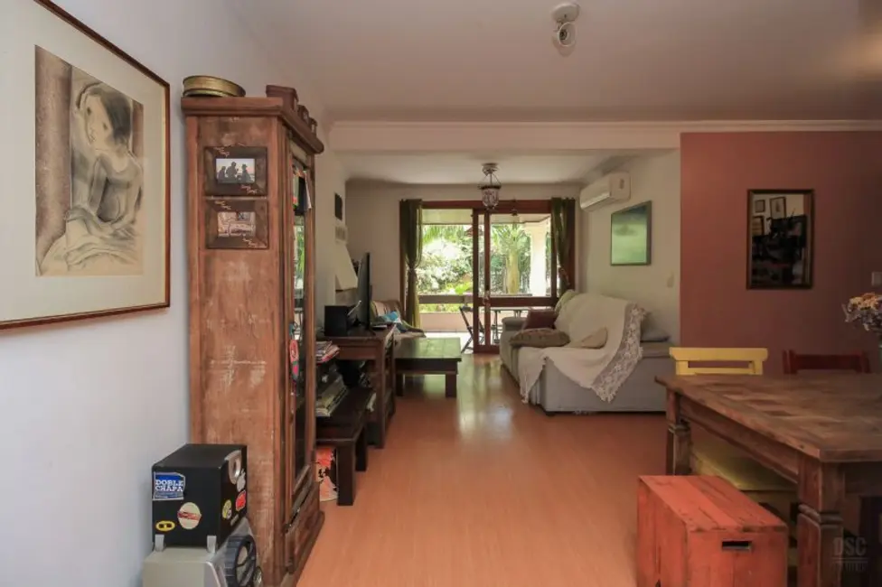 Foto 2 de Apartamento com 4 quartos à venda, 135m2 em Ipanema, Porto Alegre - RS