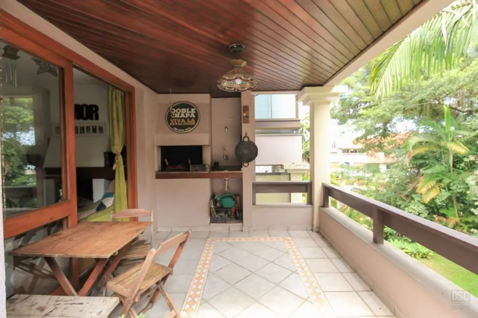 Foto 3 de Apartamento com 4 quartos à venda, 135m2 em Ipanema, Porto Alegre - RS