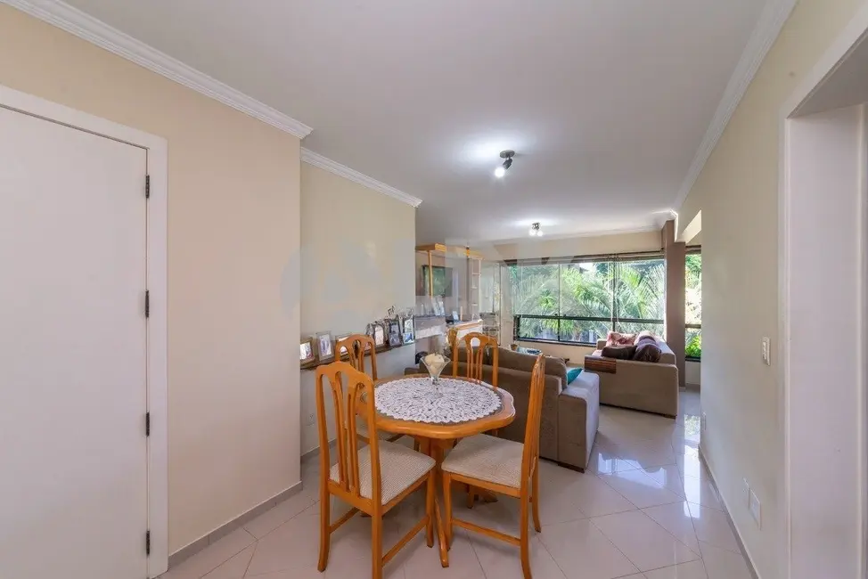 Foto 9 de Apartamento com 3 quartos à venda, 170m2 em Jardim Itu, Porto Alegre - RS