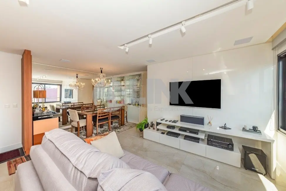 Foto 9 de Apartamento com 3 quartos à venda, 102m2 em Passo da Areia, Porto Alegre - RS