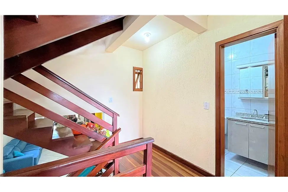 Casa com 3 quartos à venda, 166m2 em Espírito Santo, Porto Alegre - RS - imagem 8 Foto 8 de Casa com 3 quartos à venda, 166m2 em Espírito Santo, Porto Alegre - RS