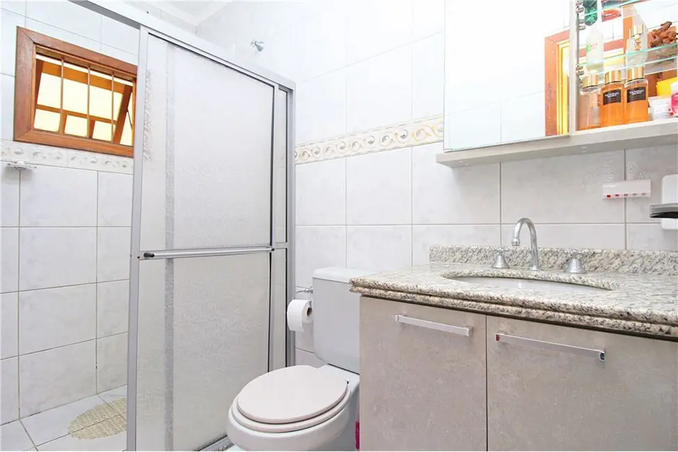 Casa com 3 quartos à venda, 166m2 em Espírito Santo, Porto Alegre - RS - imagem 9 Foto 9 de Casa com 3 quartos à venda, 166m2 em Espírito Santo, Porto Alegre - RS