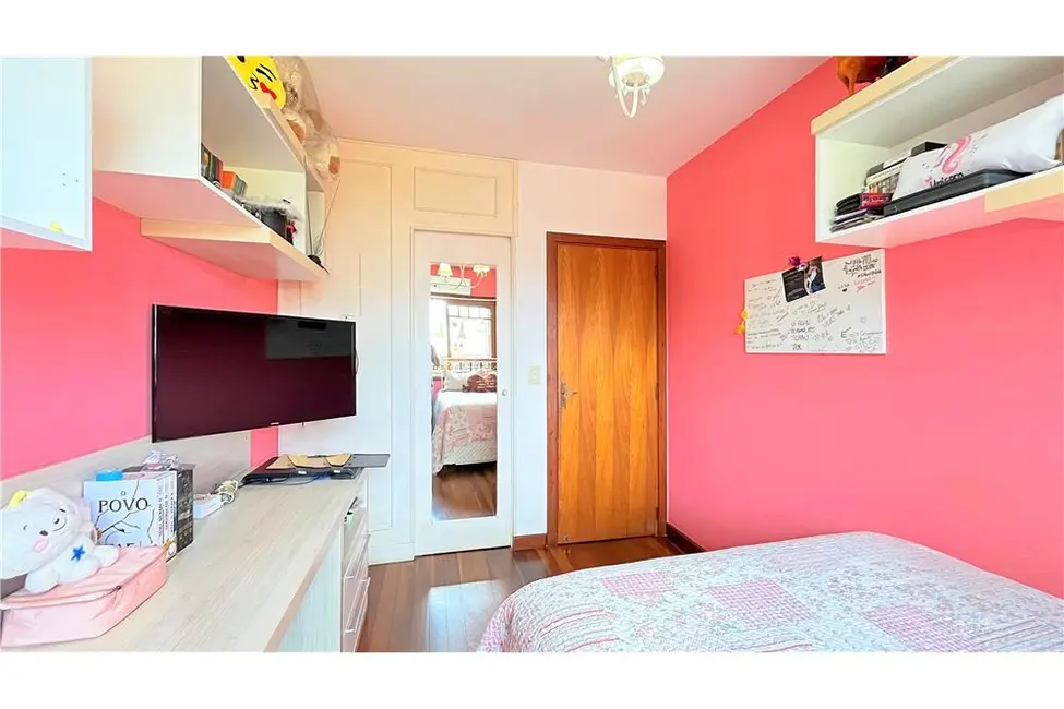 Casa com 3 quartos à venda, 166m2 em Espírito Santo, Porto Alegre - RS - imagem 6 Foto 6 de Casa com 3 quartos à venda, 166m2 em Espírito Santo, Porto Alegre - RS