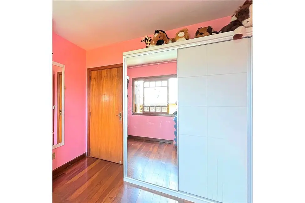 Casa com 3 quartos à venda, 166m2 em Espírito Santo, Porto Alegre - RS - imagem 7 Foto 7 de Casa com 3 quartos à venda, 166m2 em Espírito Santo, Porto Alegre - RS