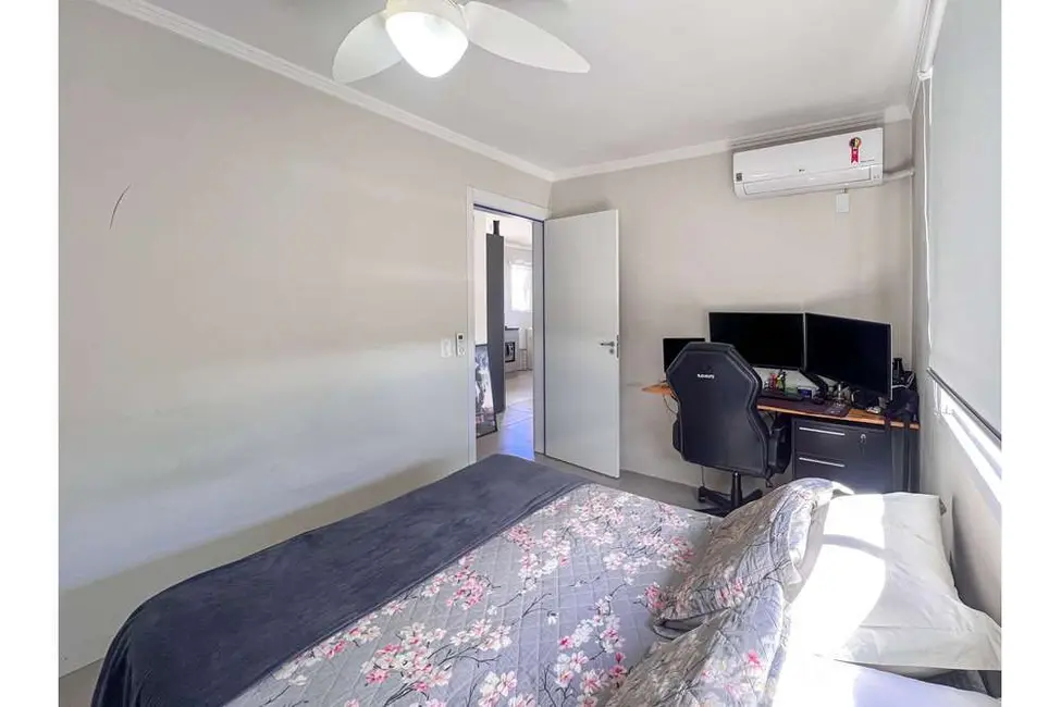 Foto 9 de Apartamento com 2 quartos à venda, 48m2 em Olaria, Canoas - RS