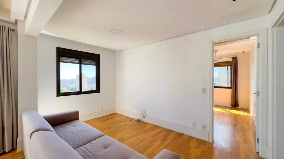 Apartamento com 3 quartos à venda, 79m2 em Passo da Areia, Porto Alegre - RS - imagem 4 Foto 4 de Apartamento com 3 quartos à venda, 79m2 em Passo da Areia, Porto Alegre - RS