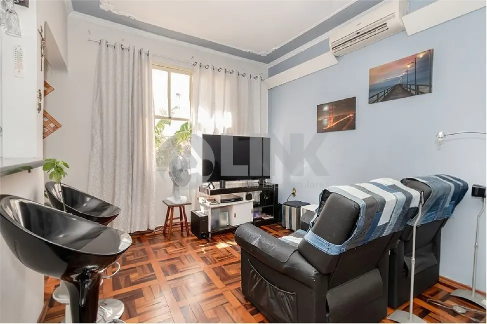 Foto 2 de Apartamento com 2 quartos à venda, 75m2 em Auxiliadora, Porto Alegre - RS