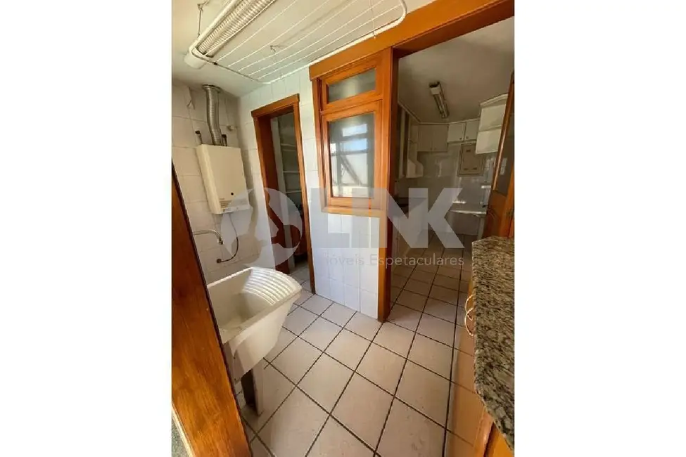 Foto 6 de Apartamento com 3 quartos à venda, 95m2 em Santana, Porto Alegre - RS