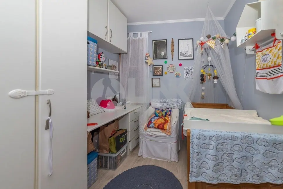 Apartamento com 3 quartos à venda, 154m2 em Teresópolis, Porto Alegre - RS - imagem 9 Foto 9 de Apartamento com 3 quartos à venda, 154m2 em Teresópolis, Porto Alegre - RS