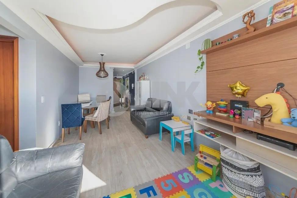 Apartamento com 3 quartos à venda, 154m2 em Teresópolis, Porto Alegre - RS - imagem 7 Foto 7 de Apartamento com 3 quartos à venda, 154m2 em Teresópolis, Porto Alegre - RS