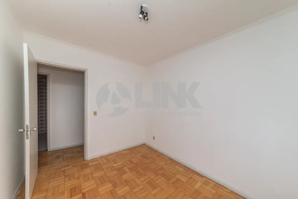 Apartamento com 3 quartos à venda, 94m2 em Petrópolis, Porto Alegre - RS - imagem 8 Foto 8 de Apartamento com 3 quartos à venda, 94m2 em Petrópolis, Porto Alegre - RS