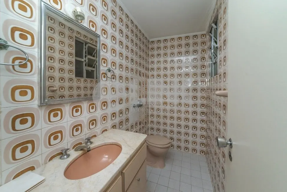 Apartamento com 3 quartos à venda, 94m2 em Petrópolis, Porto Alegre - RS - imagem 9 Foto 9 de Apartamento com 3 quartos à venda, 94m2 em Petrópolis, Porto Alegre - RS