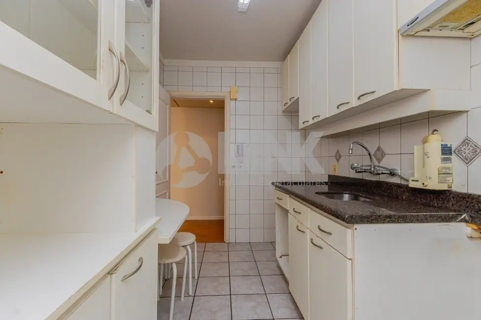 Apartamento com 3 quartos à venda, 84m2 em Mont Serrat, Porto Alegre - RS - imagem 9 Foto 9 de Apartamento com 3 quartos à venda, 84m2 em Mont Serrat, Porto Alegre - RS