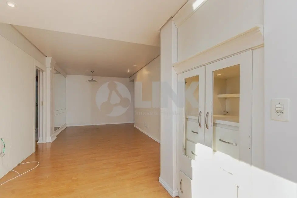 Apartamento com 3 quartos à venda, 84m2 em Mont Serrat, Porto Alegre - RS - imagem 7 Foto 7 de Apartamento com 3 quartos à venda, 84m2 em Mont Serrat, Porto Alegre - RS