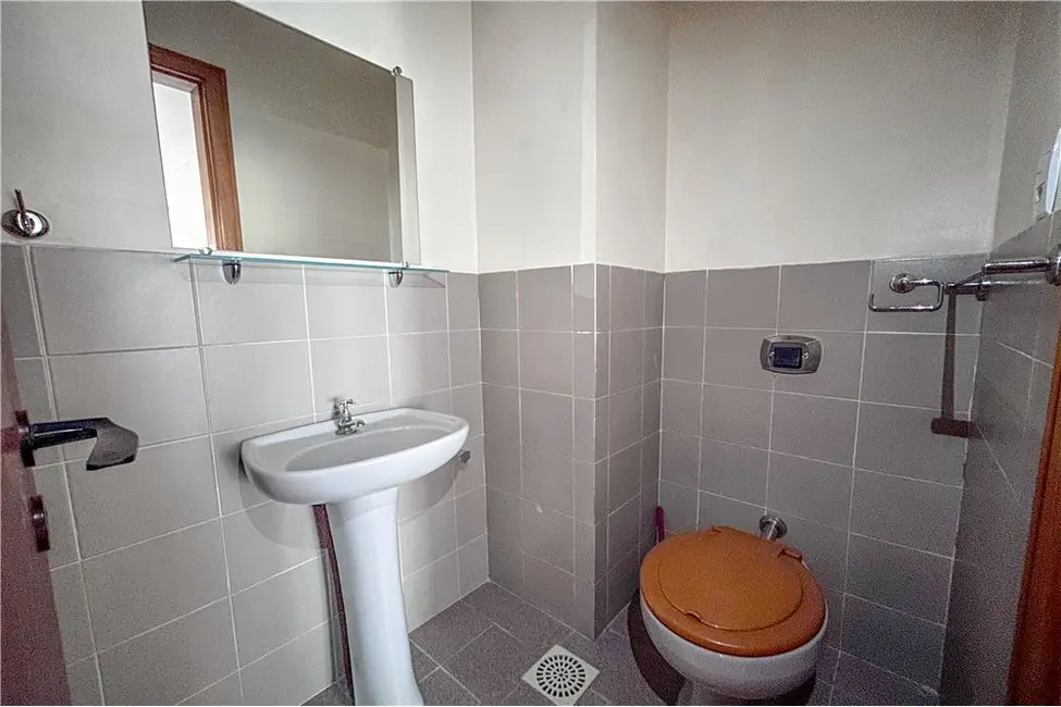 Sala Comercial à venda, 67m2 em Rio Branco, Porto Alegre - RS - imagem 9 Foto 9 de Sala Comercial à venda, 67m2 em Rio Branco, Porto Alegre - RS