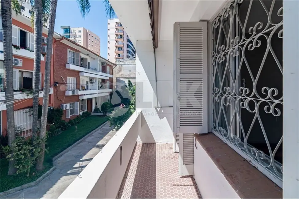 Apartamento com 2 quartos à venda, 83m2 em Menino Deus, Porto Alegre - RS - imagem 8 Foto 8 de Apartamento com 2 quartos à venda, 83m2 em Menino Deus, Porto Alegre - RS