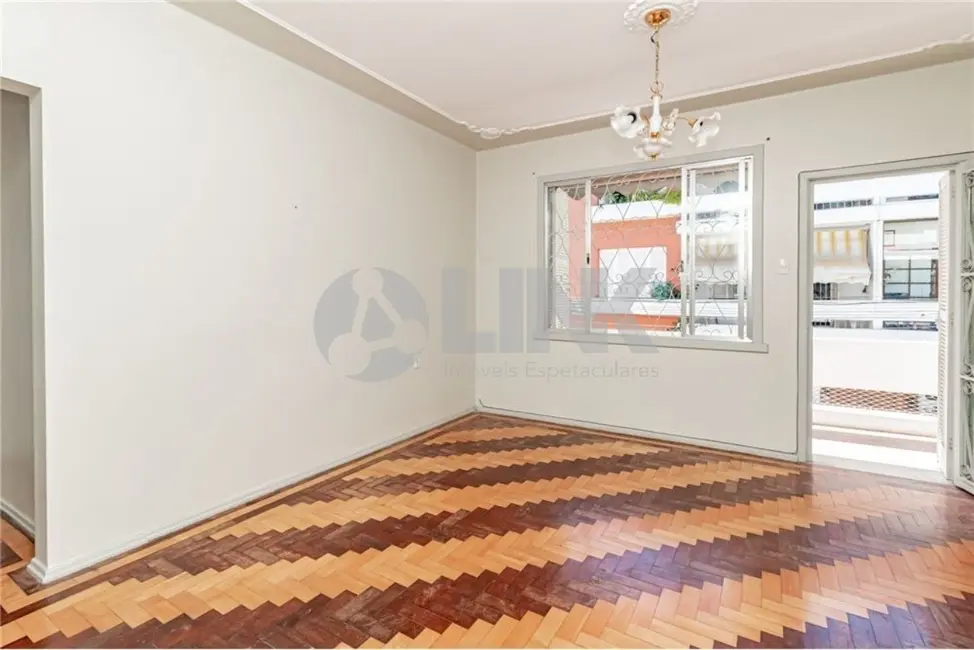 Foto 2 de Apartamento com 2 quartos à venda, 83m2 em Menino Deus, Porto Alegre - RS