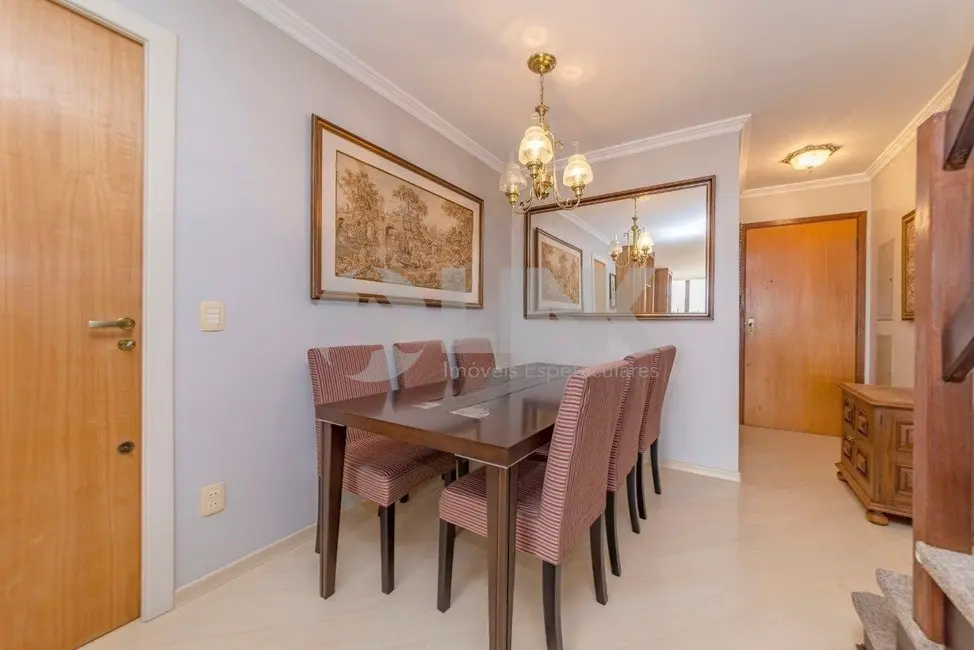 Apartamento com 4 quartos à venda, 221m2 em Petrópolis, Porto Alegre - RS - imagem 3 Foto 3 de Apartamento com 4 quartos à venda, 221m2 em Petrópolis, Porto Alegre - RS