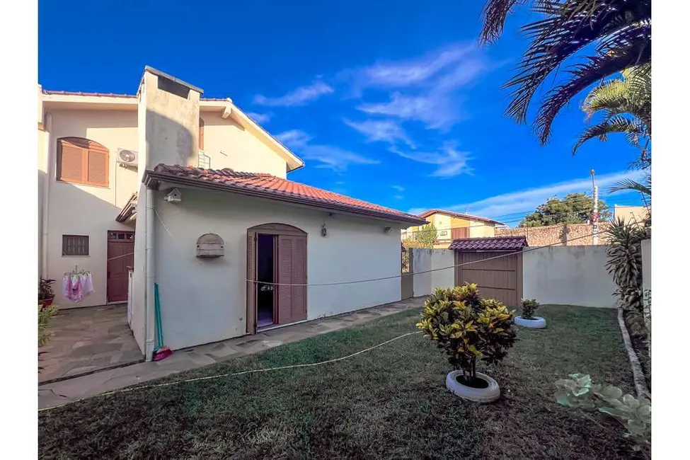 Casa com 3 quartos à venda, 256m2 em Igara, Canoas - RS - imagem 9 Foto 9 de Casa com 3 quartos à venda, 256m2 em Igara, Canoas - RS