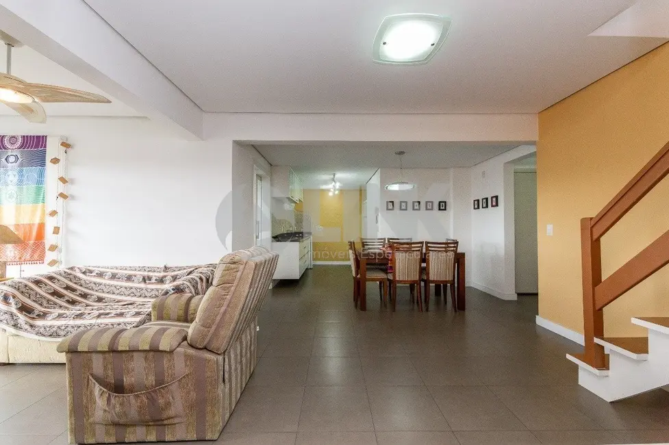 Foto 6 de Apartamento com 2 quartos à venda, 174m2 em Chácara das Pedras, Porto Alegre - RS