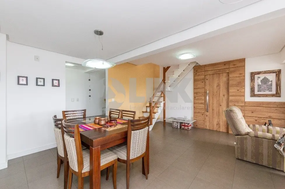 Foto 8 de Apartamento com 2 quartos à venda, 174m2 em Chácara das Pedras, Porto Alegre - RS