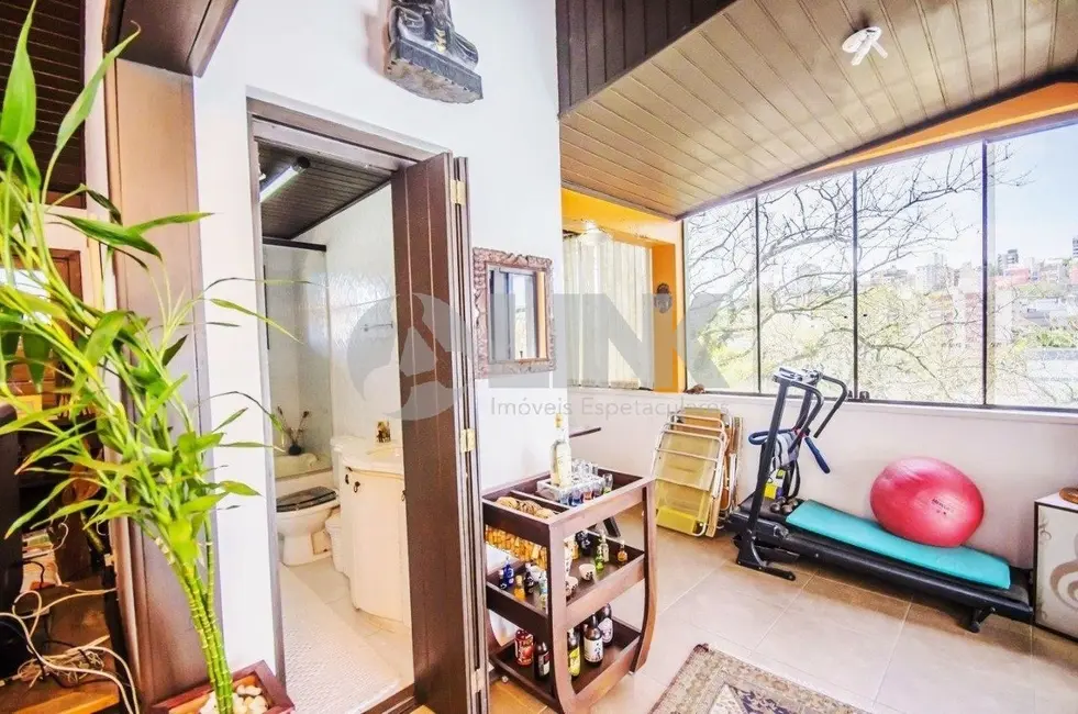 Apartamento com 3 quartos à venda, 207m2 em Menino Deus, Porto Alegre - RS - imagem 7 Foto 7 de Apartamento com 3 quartos à venda, 207m2 em Menino Deus, Porto Alegre - RS