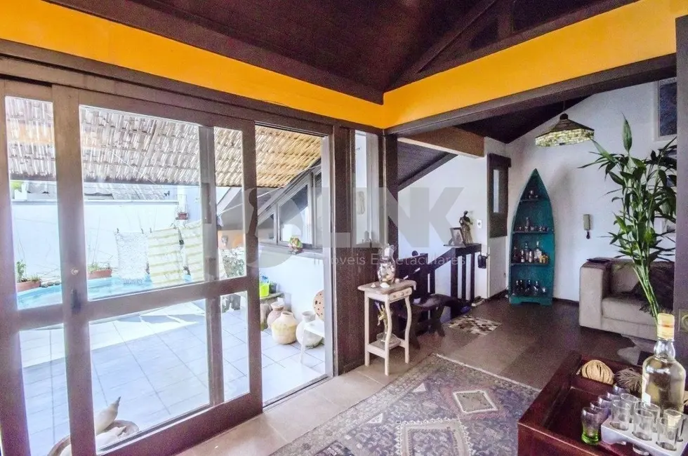 Apartamento com 3 quartos à venda, 207m2 em Menino Deus, Porto Alegre - RS - imagem 3 Foto 3 de Apartamento com 3 quartos à venda, 207m2 em Menino Deus, Porto Alegre - RS