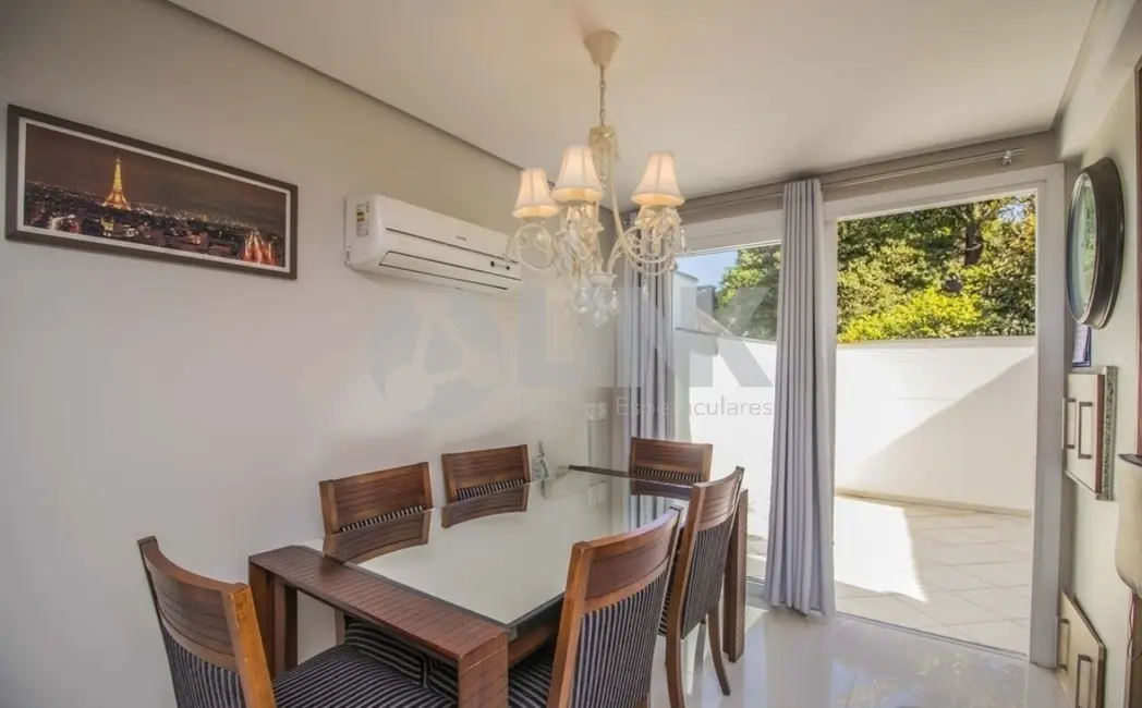 Foto 8 de Casa de Condomínio com 3 quartos à venda, 161m2 em Cristo Redentor, Porto Alegre - RS