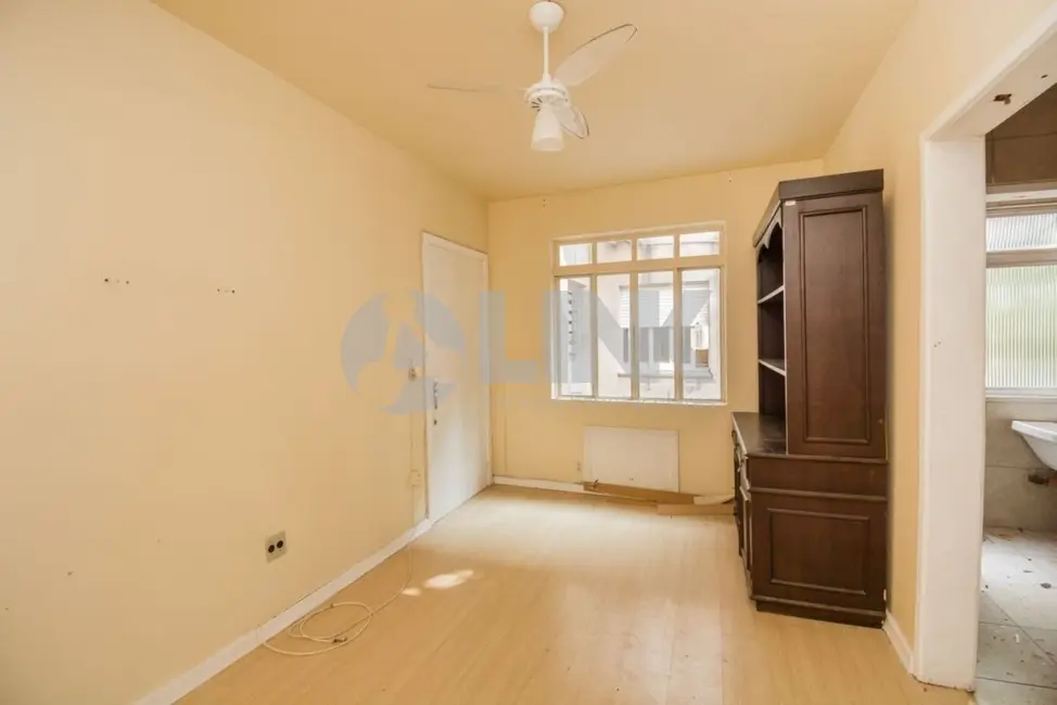 Foto 2 de Apartamento com 2 quartos à venda, 56m2 em Cidade Baixa, Porto Alegre - RS