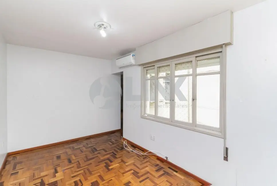 Foto 3 de Apartamento com 2 quartos à venda, 69m2 em Santana, Porto Alegre - RS