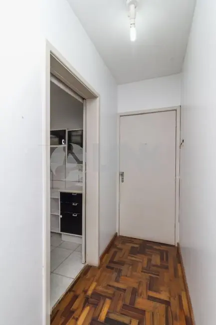 Foto 5 de Apartamento com 2 quartos à venda, 69m2 em Santana, Porto Alegre - RS