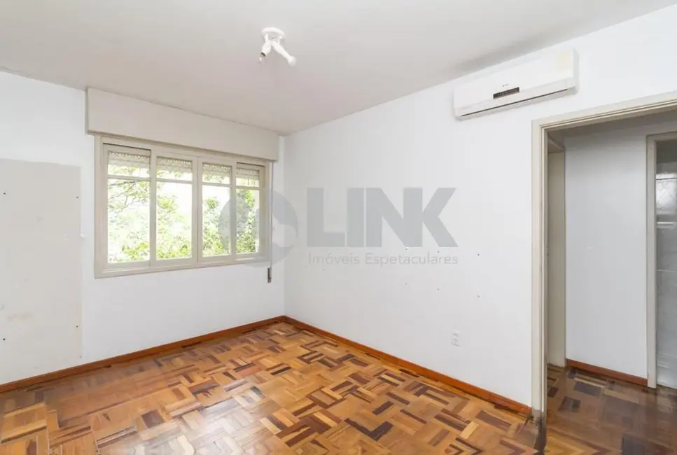 Foto 2 de Apartamento com 2 quartos à venda, 69m2 em Santana, Porto Alegre - RS