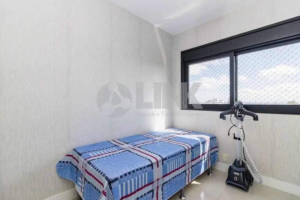 Apartamento com 3 quartos à venda, 100m2 em Higienópolis, Porto Alegre - RS - imagem 9 Foto 9 de Apartamento com 3 quartos à venda, 100m2 em Higienópolis, Porto Alegre - RS