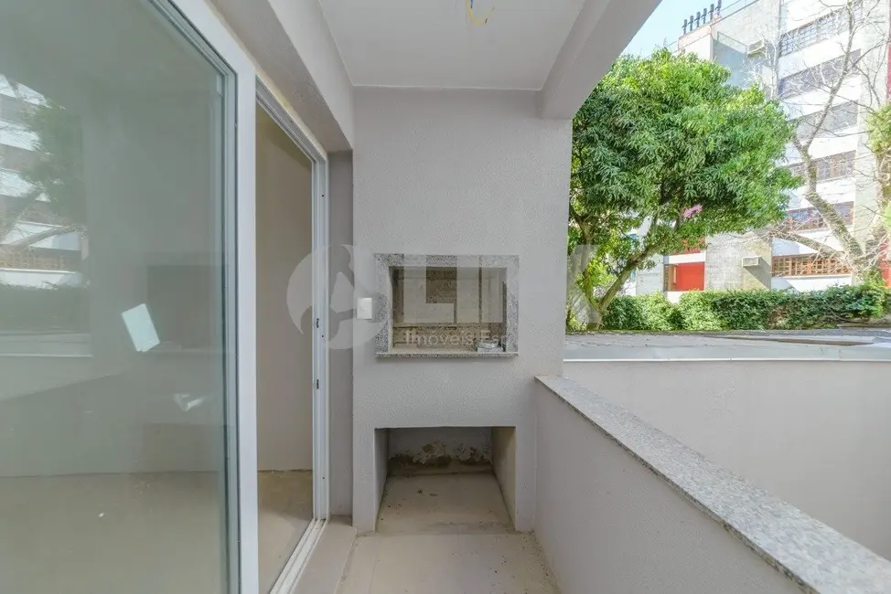 Apartamento com 2 quartos à venda, 78m2 em Menino Deus, Porto Alegre - RS - imagem 2 Foto 2 de Apartamento com 2 quartos à venda, 78m2 em Menino Deus, Porto Alegre - RS