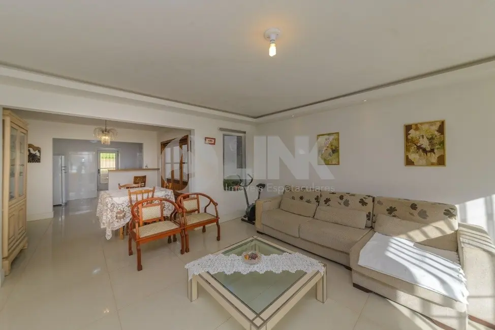 Foto 1 de Casa com 3 quartos à venda, 147m2 em Chácara das Pedras, Porto Alegre - RS