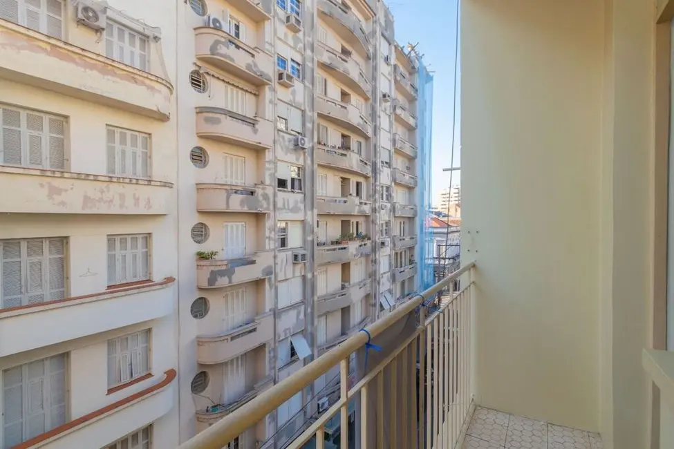 Foto 6 de Apartamento com 2 quartos à venda, 56m2 em Floresta, Porto Alegre - RS